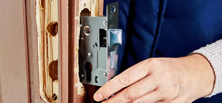 Garage Door Lock Replacement West Whittier-Los Nietos